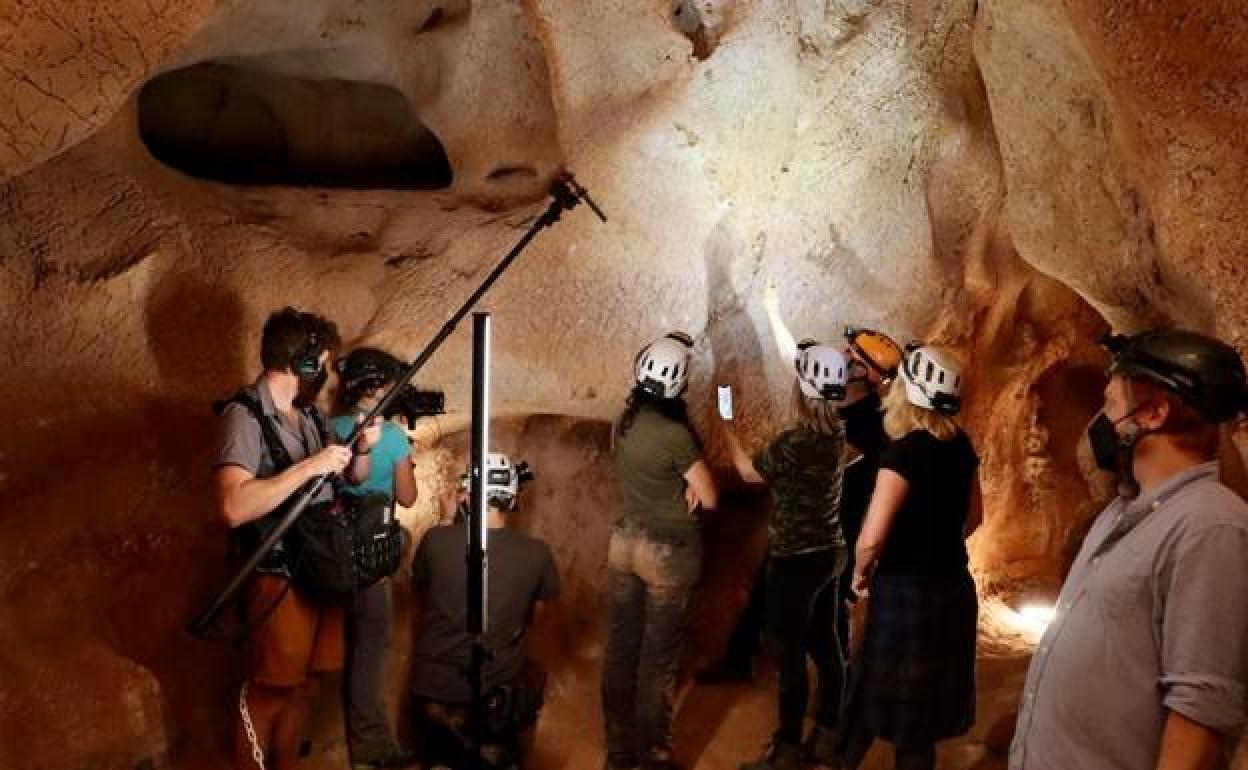 Rincón de la Victoria’s caves to feature in National Geographic